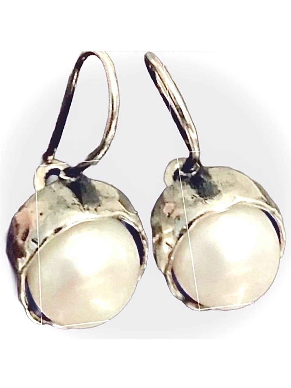 Silpada Rare Vintage .925
Sterling Silver Stunning
Genuine Pearl Earrings
